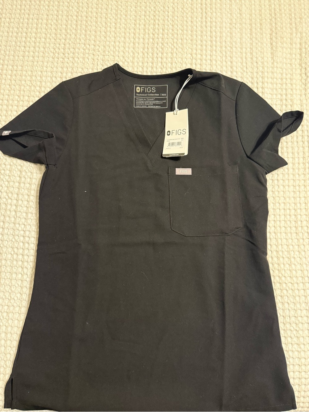 FIGS Black V-Neck Short Sleeve Scrub Top